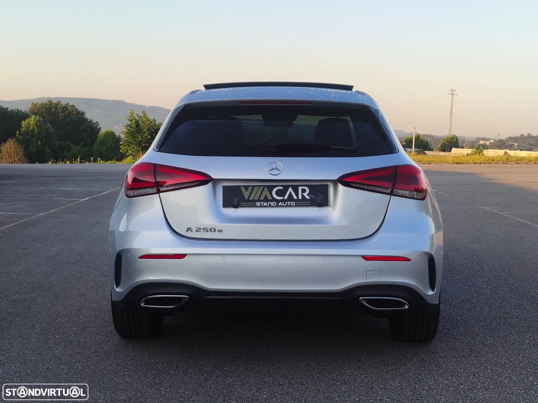 Mercedes-Benz A 250 e AMG Line - 8