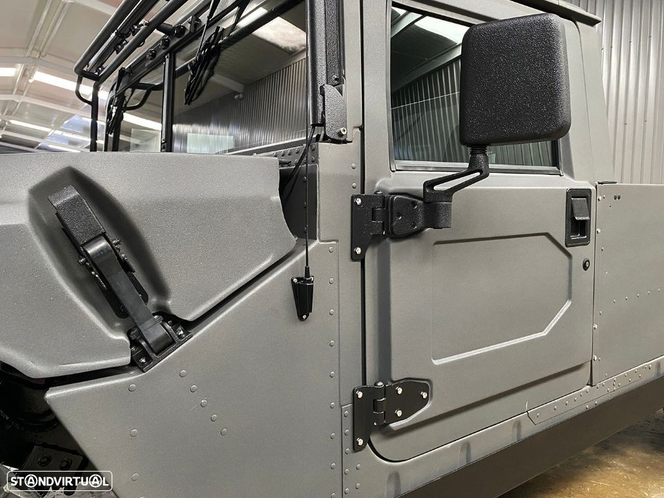 Hummer H1 2 Door 6.5 V8 Custom - 51