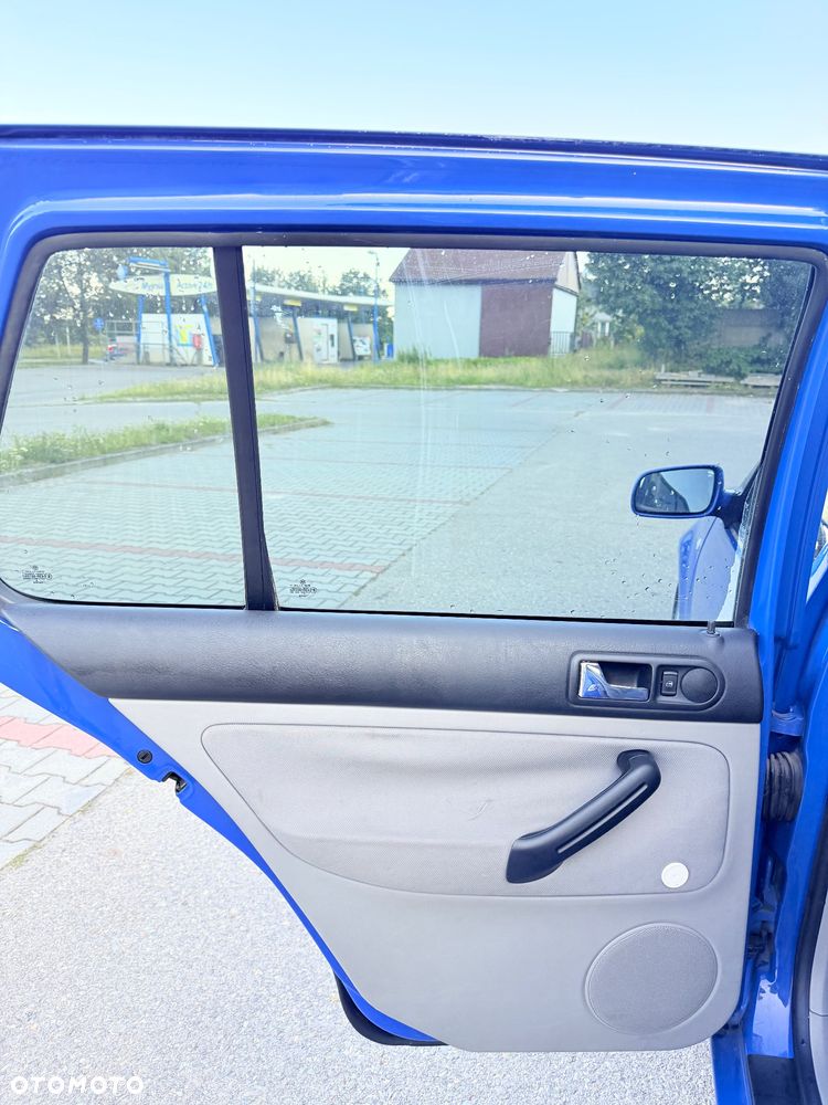 Volkswagen Golf - 12