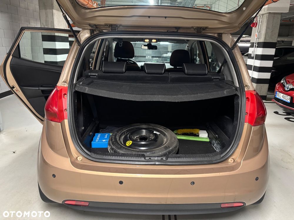 Kia Venga 1.4 L - 9