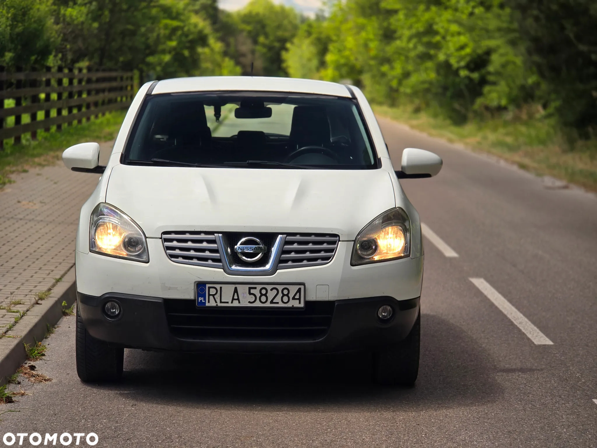 Nissan Qashqai 1.6 visia - 10