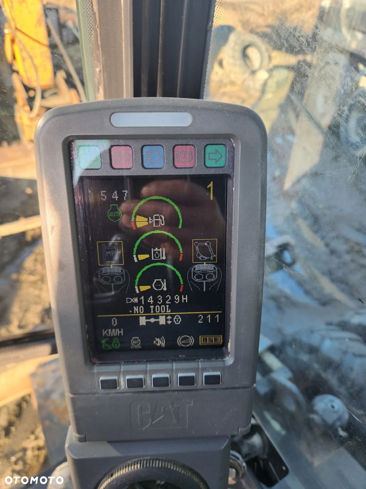 Caterpillar M313D - 9