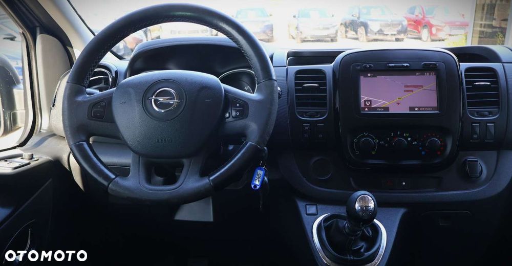 Opel Vivaro - 15