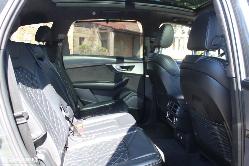Audi SQ7 4.0 TDI V8 quattro Tiptronic - 32