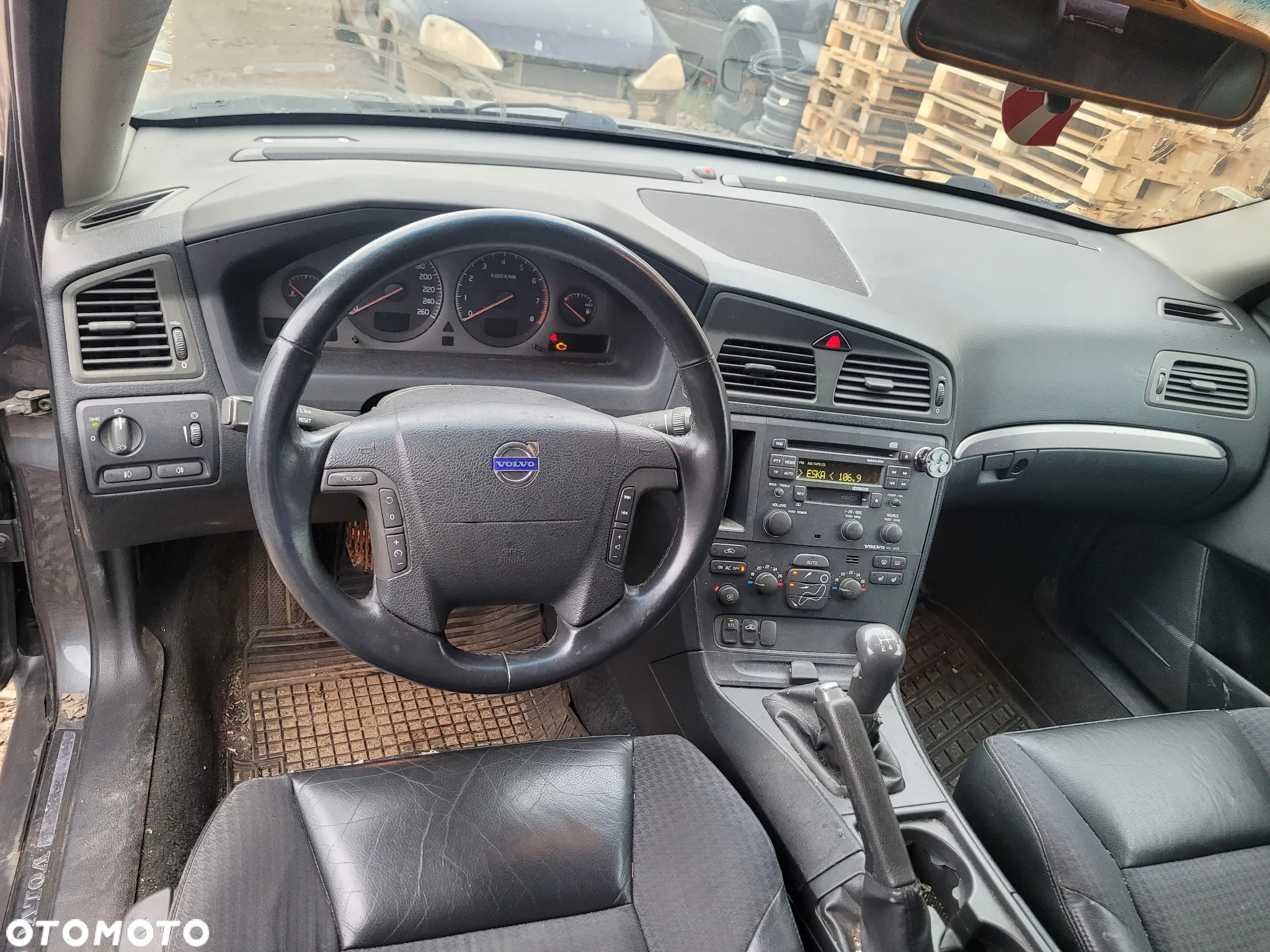 volvo v70 II fotel kanapa deska kokpit podsufitka boczek podłokietnik licznik panel szyb stacyjka zestaw - 3