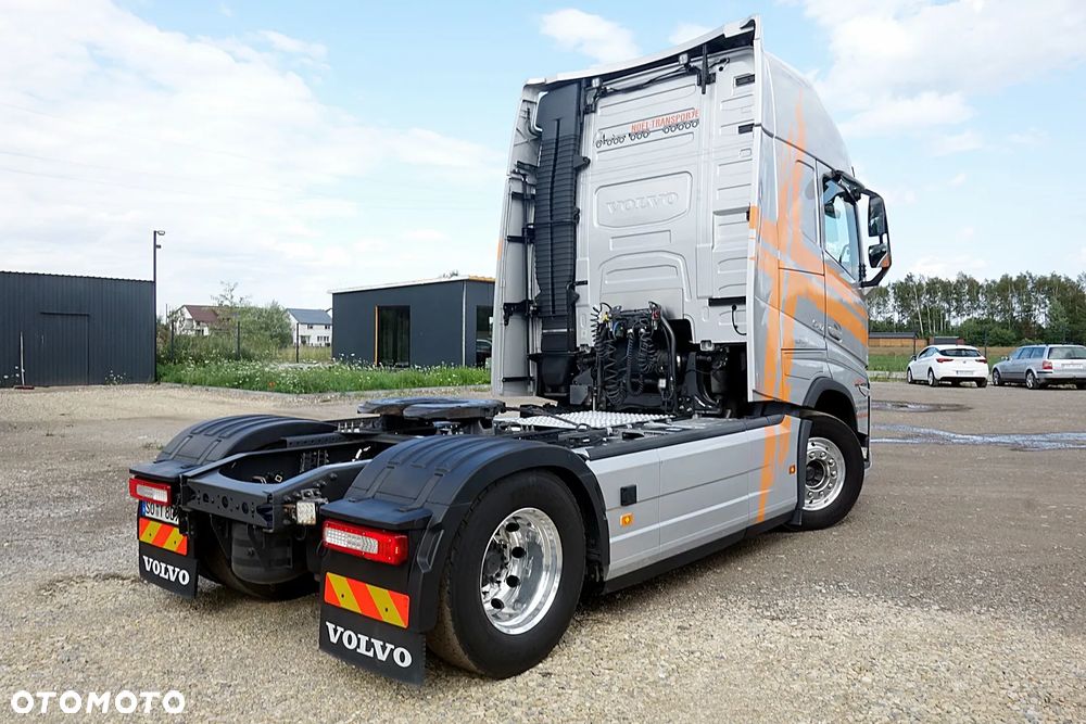 Volvo FH 540 JEDEN WŁAŚCICIEL PROSTO Z NIEMIECKIEJ FIRMY,FULL LED,PEŁNYE SPOJLERY,RETARDER,PEŁNA PODUSZKA - 3