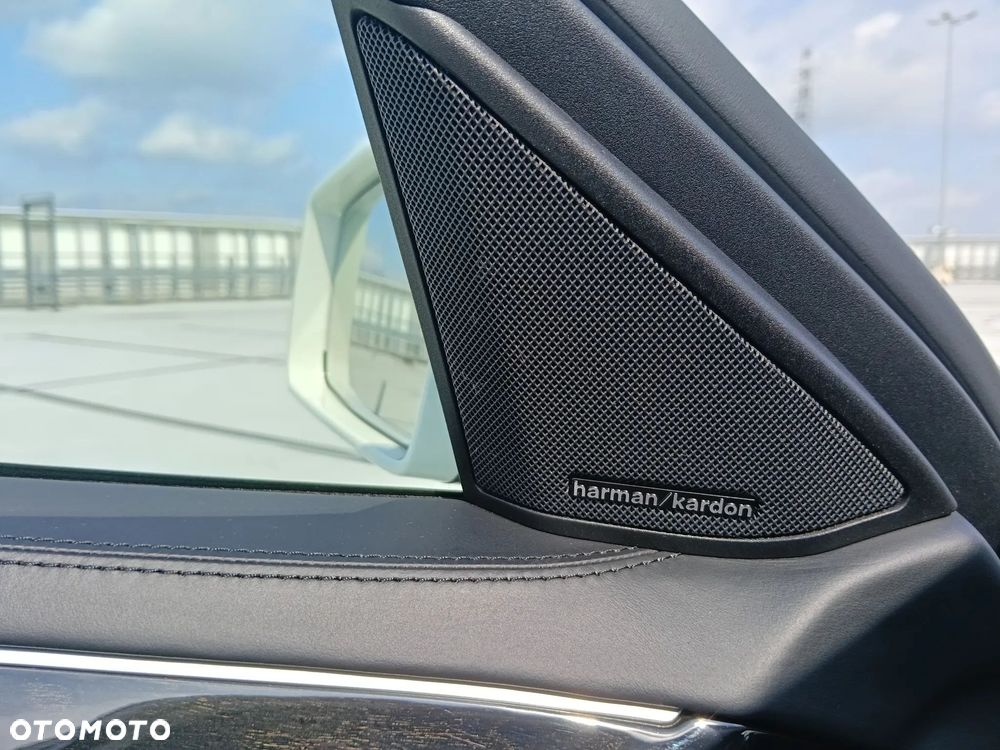 Mercedes-Benz Klasa E - 32