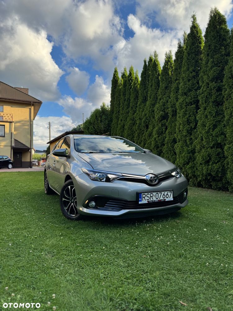 Toyota Auris 1.6 Premium Comfort - 1
