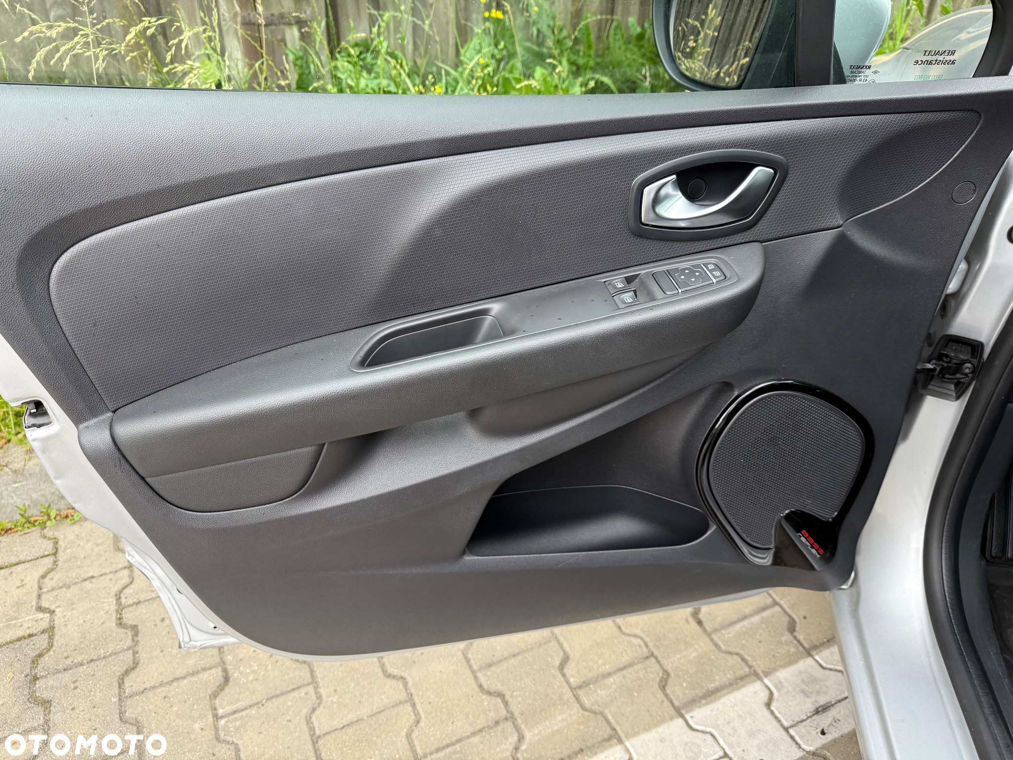 Renault Clio (Energy) TCe 90 Start & Stop INTENS - 14