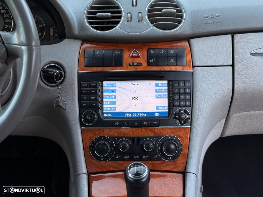 Mercedes-Benz CLK 270 - 13