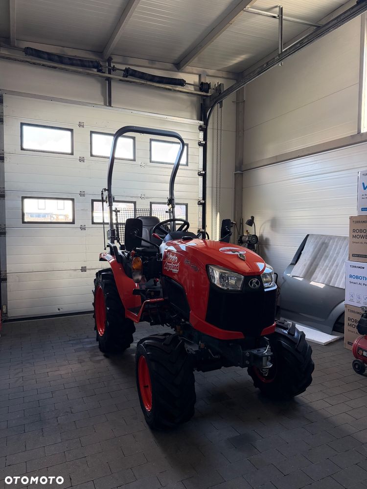 Kubota B2-261