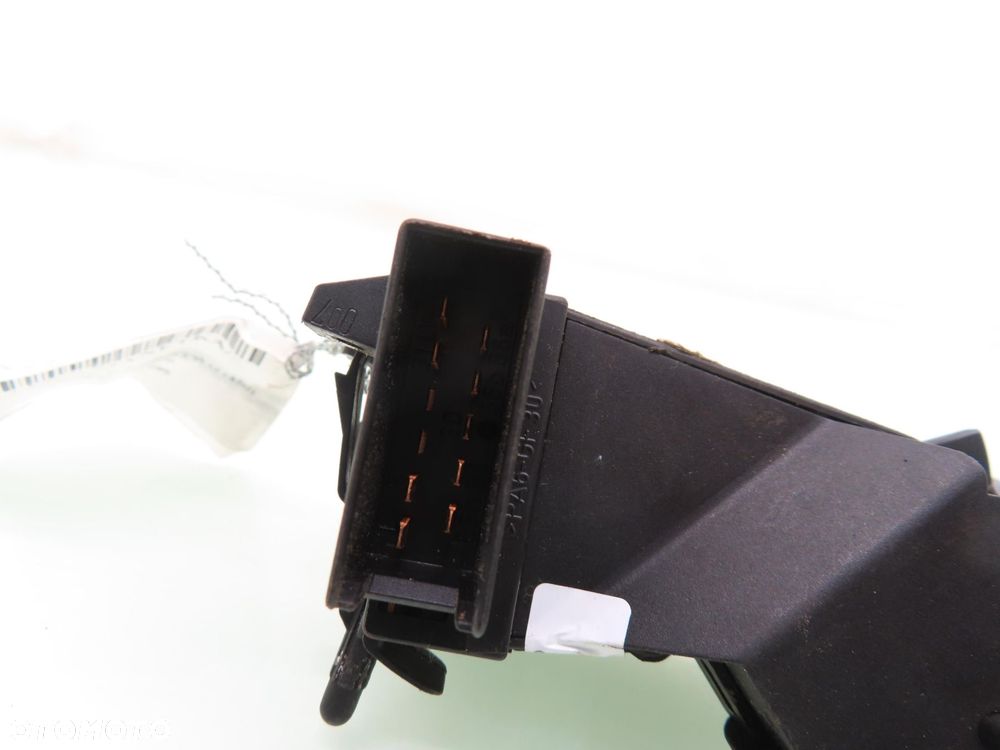 PRZEŁĄCZNIK KIERUNKOWSKAZÓW SMART FORTWO 993794001 0001185V00 - 2