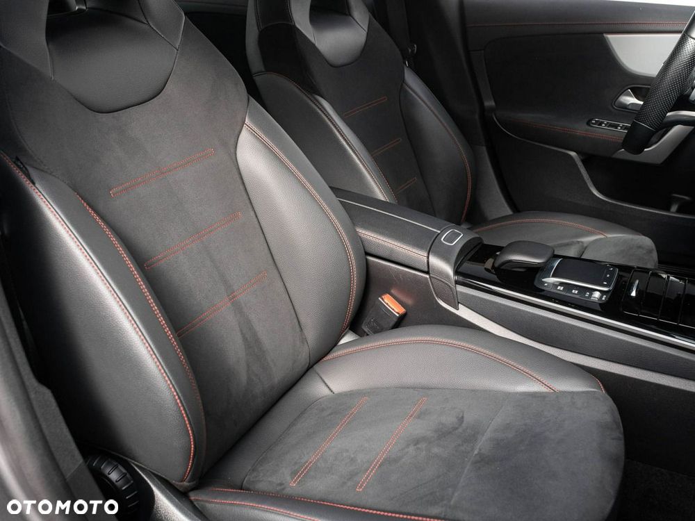 Mercedes-Benz CLA 200 mHEV 7G-DCT - 30