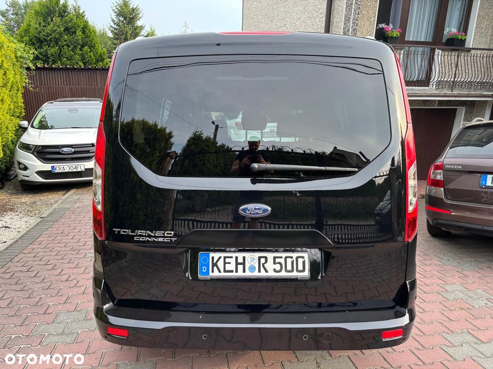 Ford Tourneo Connect Grand - 12