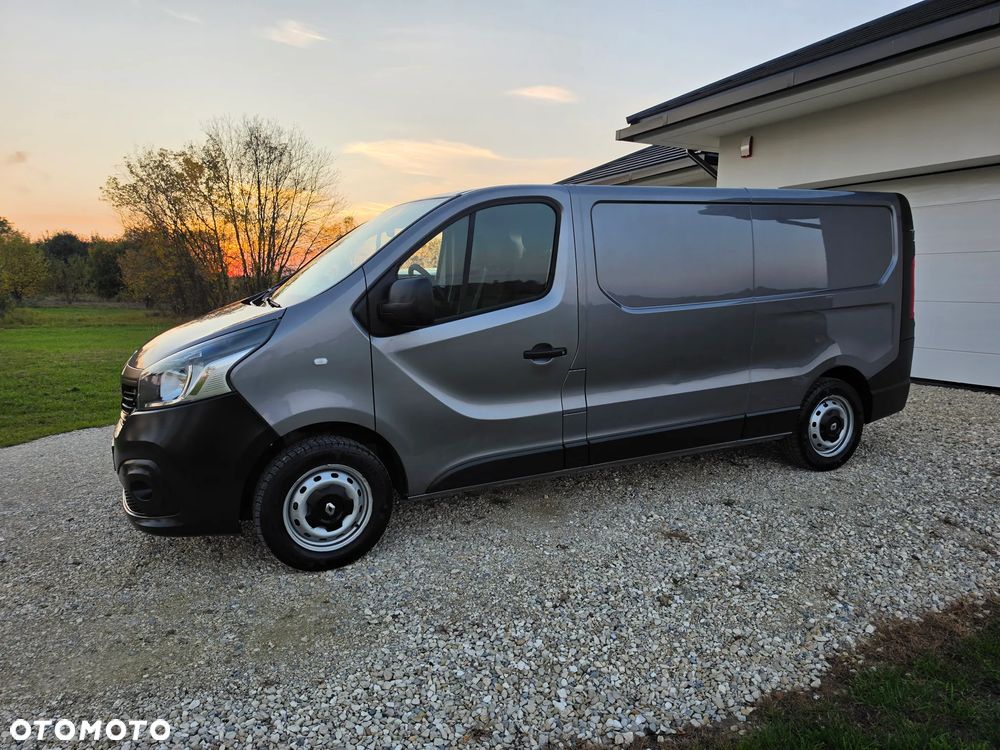 Renault Trafic - 2