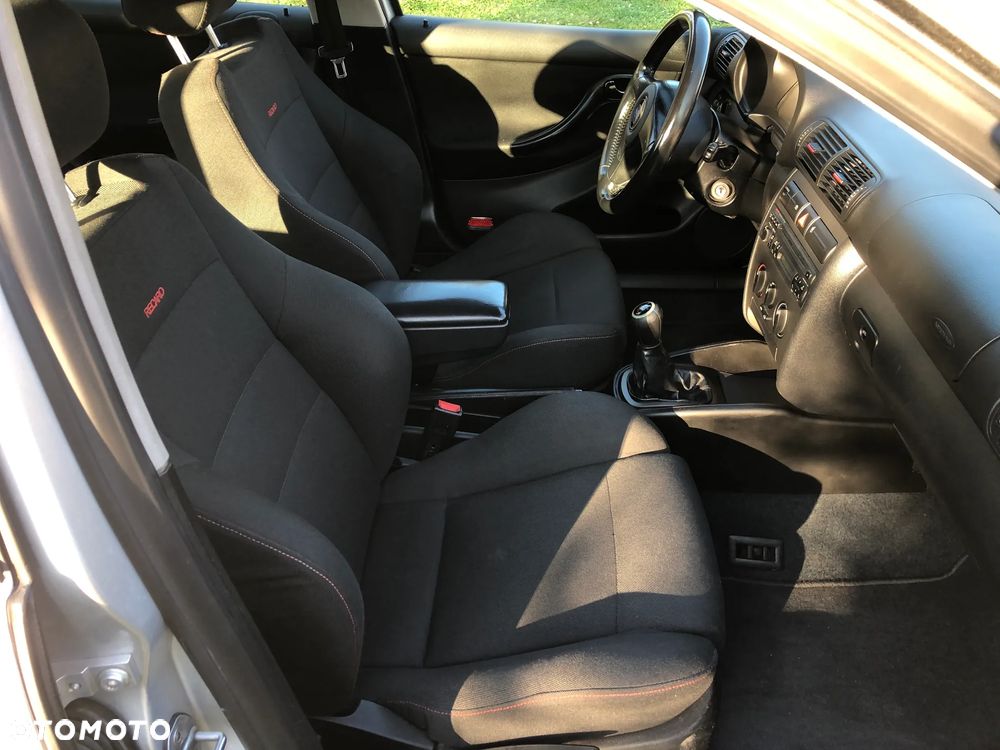 Seat Leon 1.9 TDI 150 Sport - 25