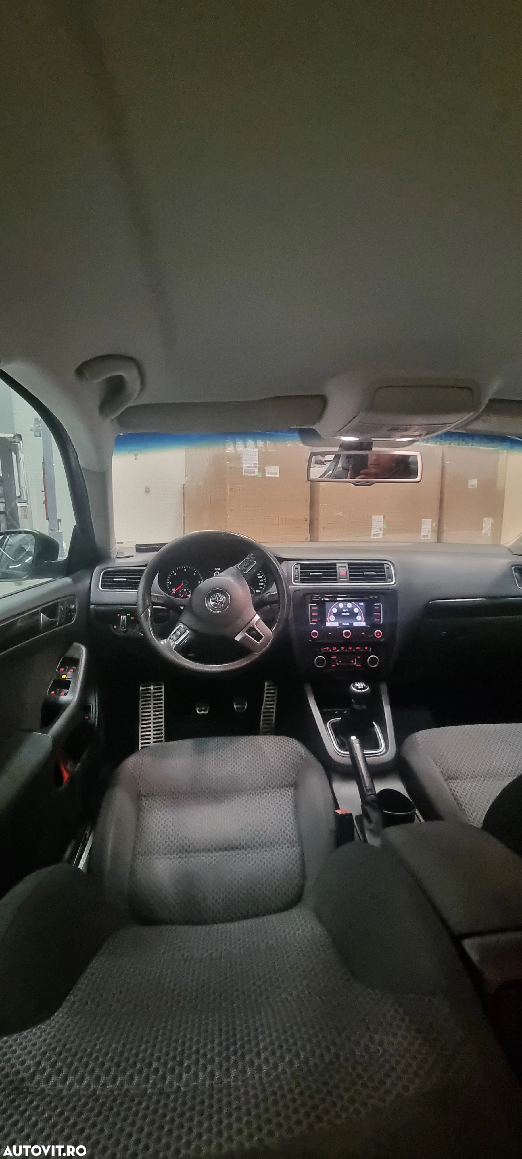Volkswagen Jetta 1.6 TDI Blue Motion Technology Comfortline - 6