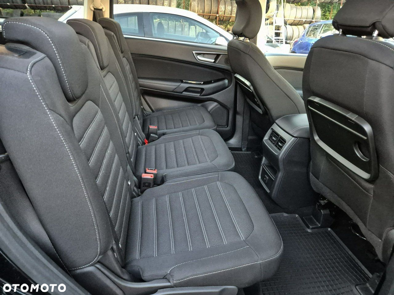 Ford Galaxy - 24