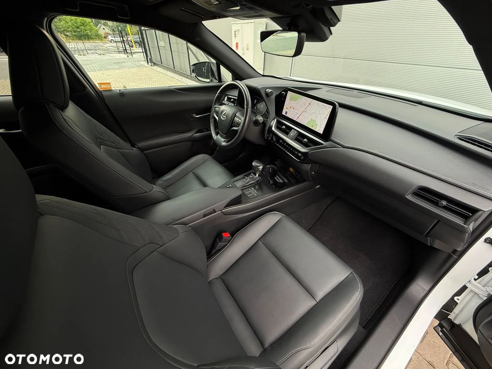 Lexus UX 250h GPF F Sport Design+ 2WD - 4