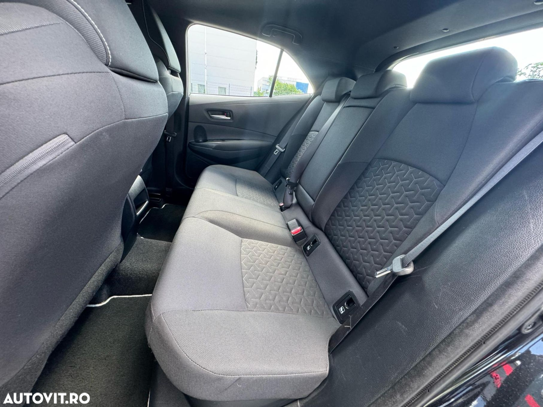 Toyota Corolla 1.8 HSD Dynamic - 21