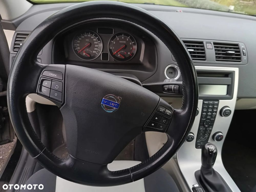 Volvo C30 2.0 - 10