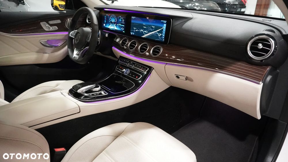 Mercedes-Benz Klasa E - 9