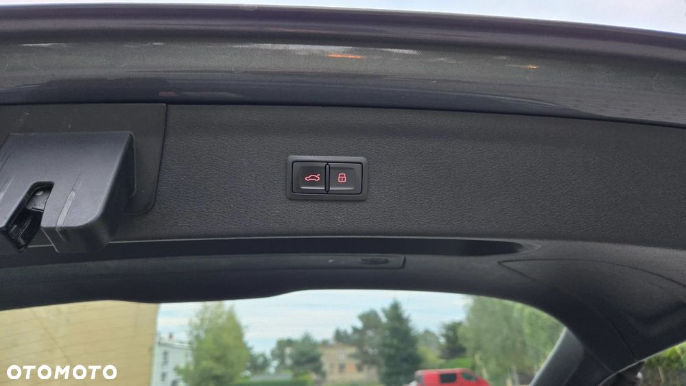 Audi Q3 2.0 TDI Quattro S tronic sport - 22
