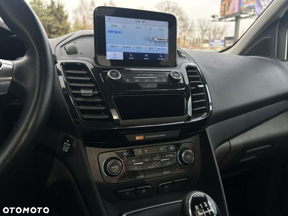 Ford Tourneo Connect - 25