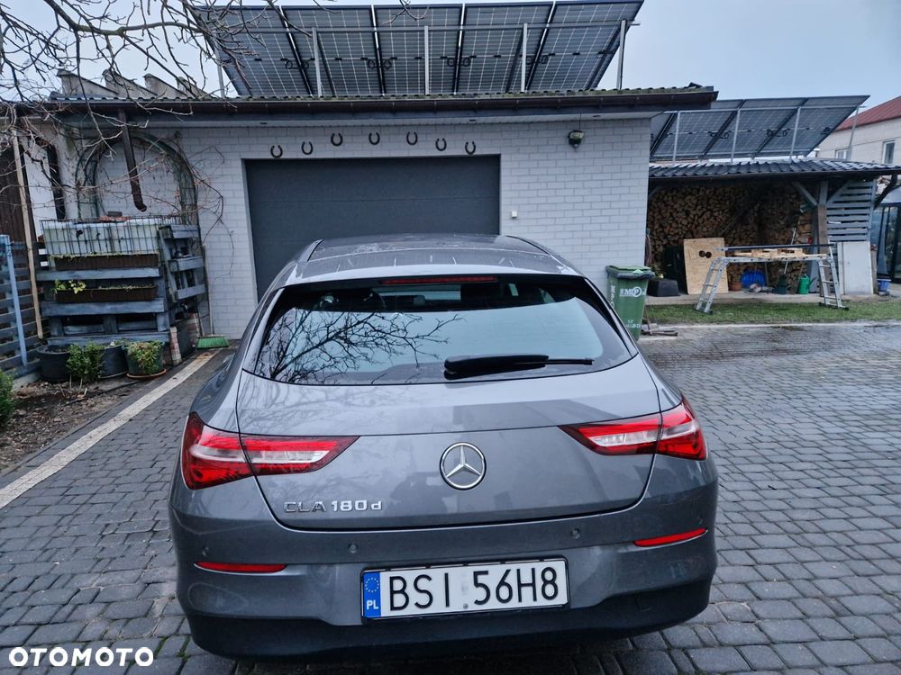 Mercedes-Benz CLA 180 d 7G-DCT - 14