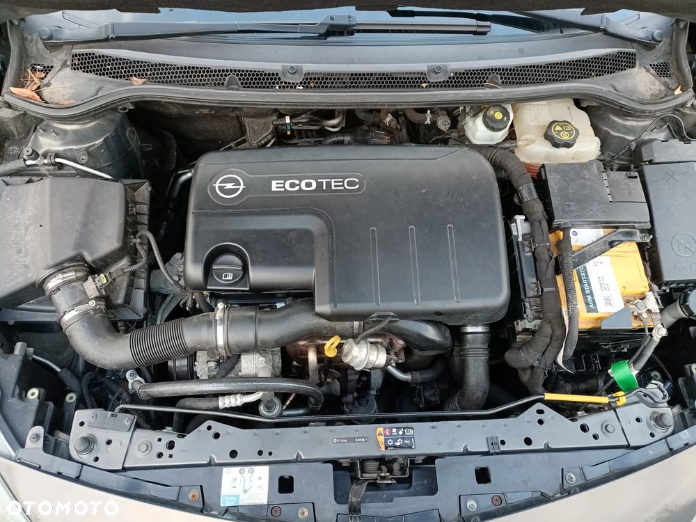 Opel Astra 1.7 CDTI DPF ecoFLEX TourerStart/Stop 105g Sport - 23