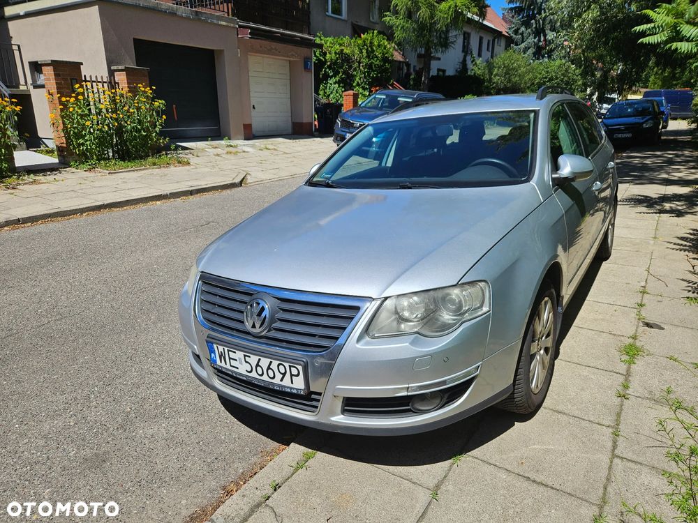 Volkswagen Passat 2.0 TDI DPF Trendline - 18
