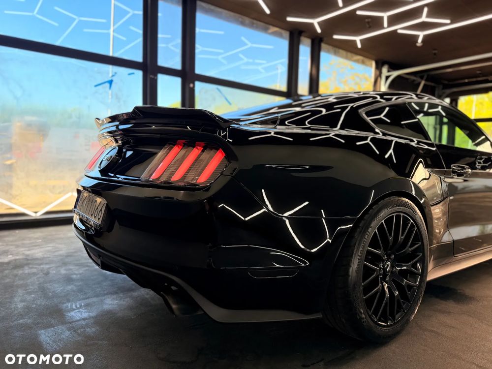 Ford Mustang - 10