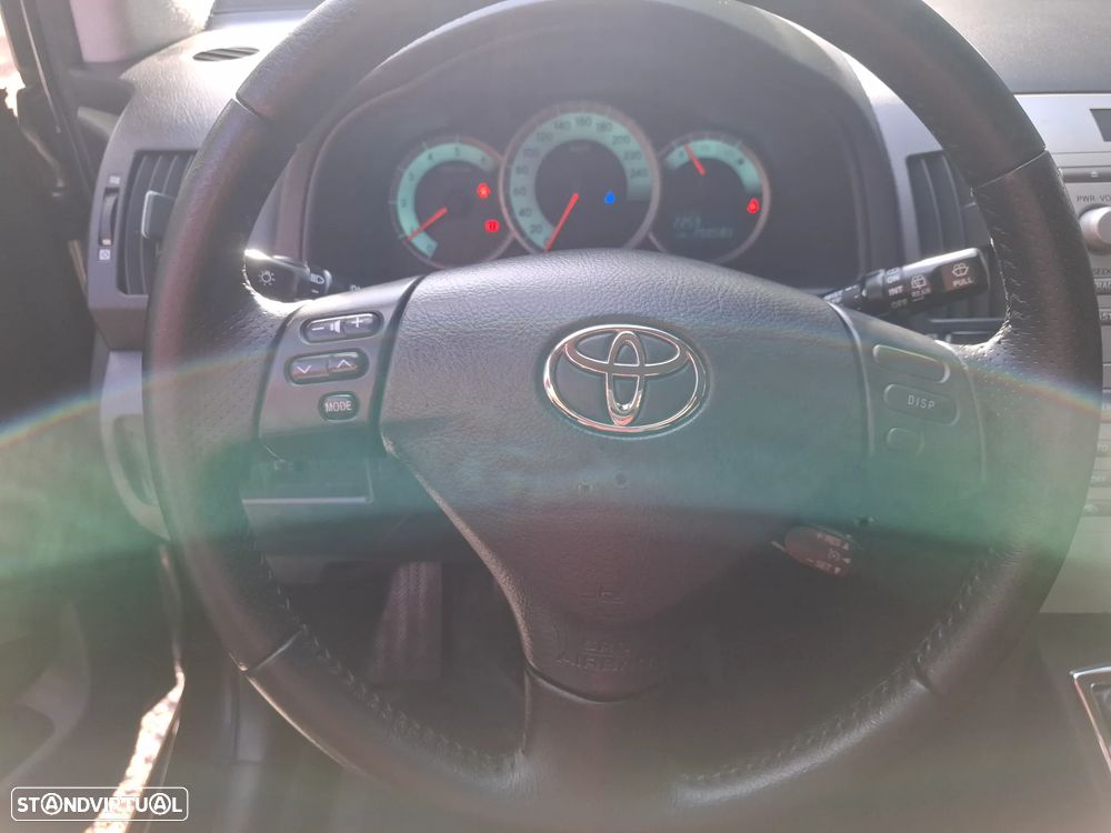 Toyota Corolla Verso 2.2 D-4D Sol - 16