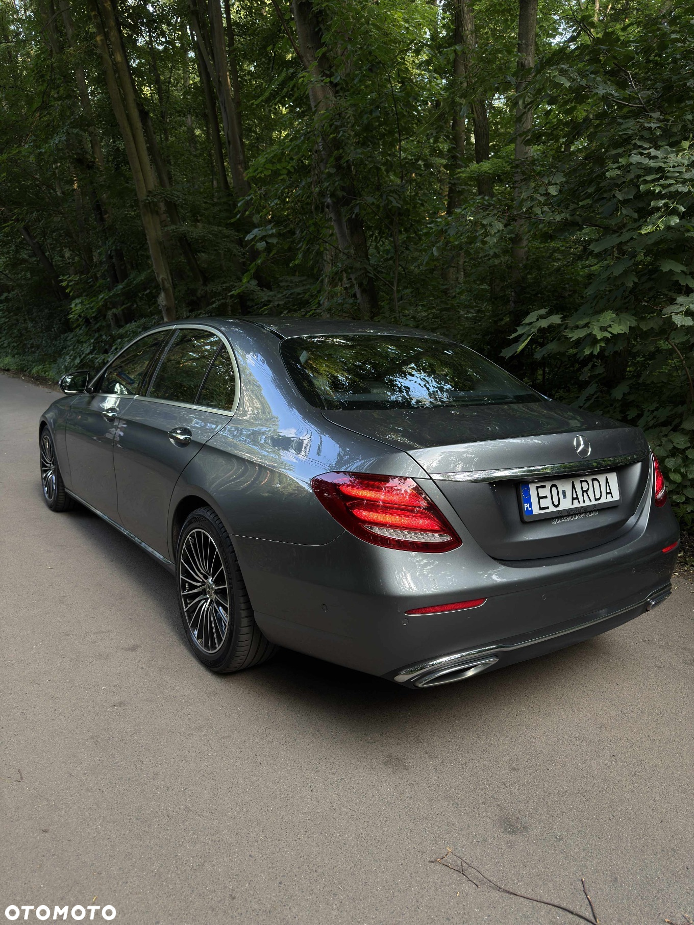Mercedes-Benz Klasa E 220 d 9G-TRONIC - 4
