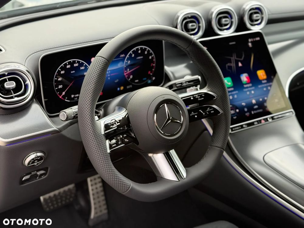 Mercedes-Benz GLC - 24