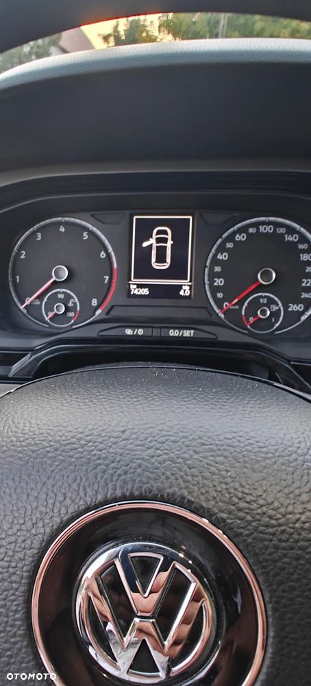 Volkswagen up! Active - 21