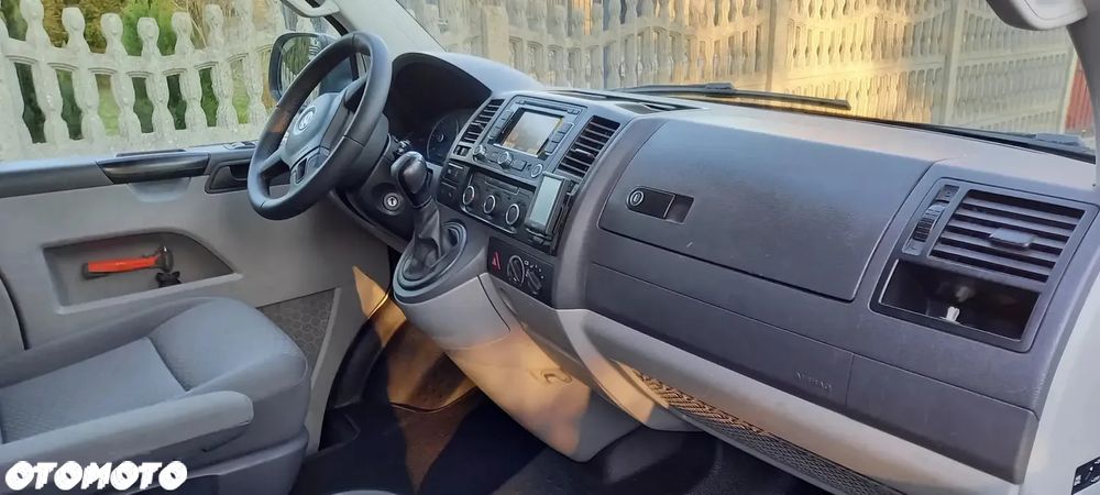 Volkswagen Transporter Caravelle Kurz DSG Comfortline - 29