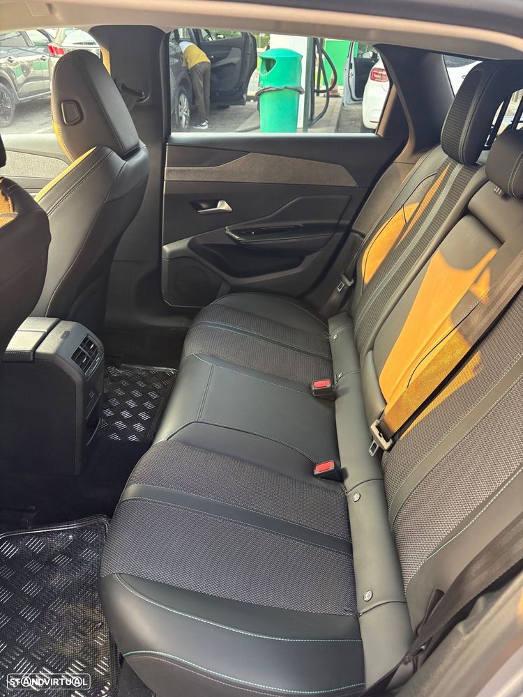 Peugeot 308 SW — fotografia 12