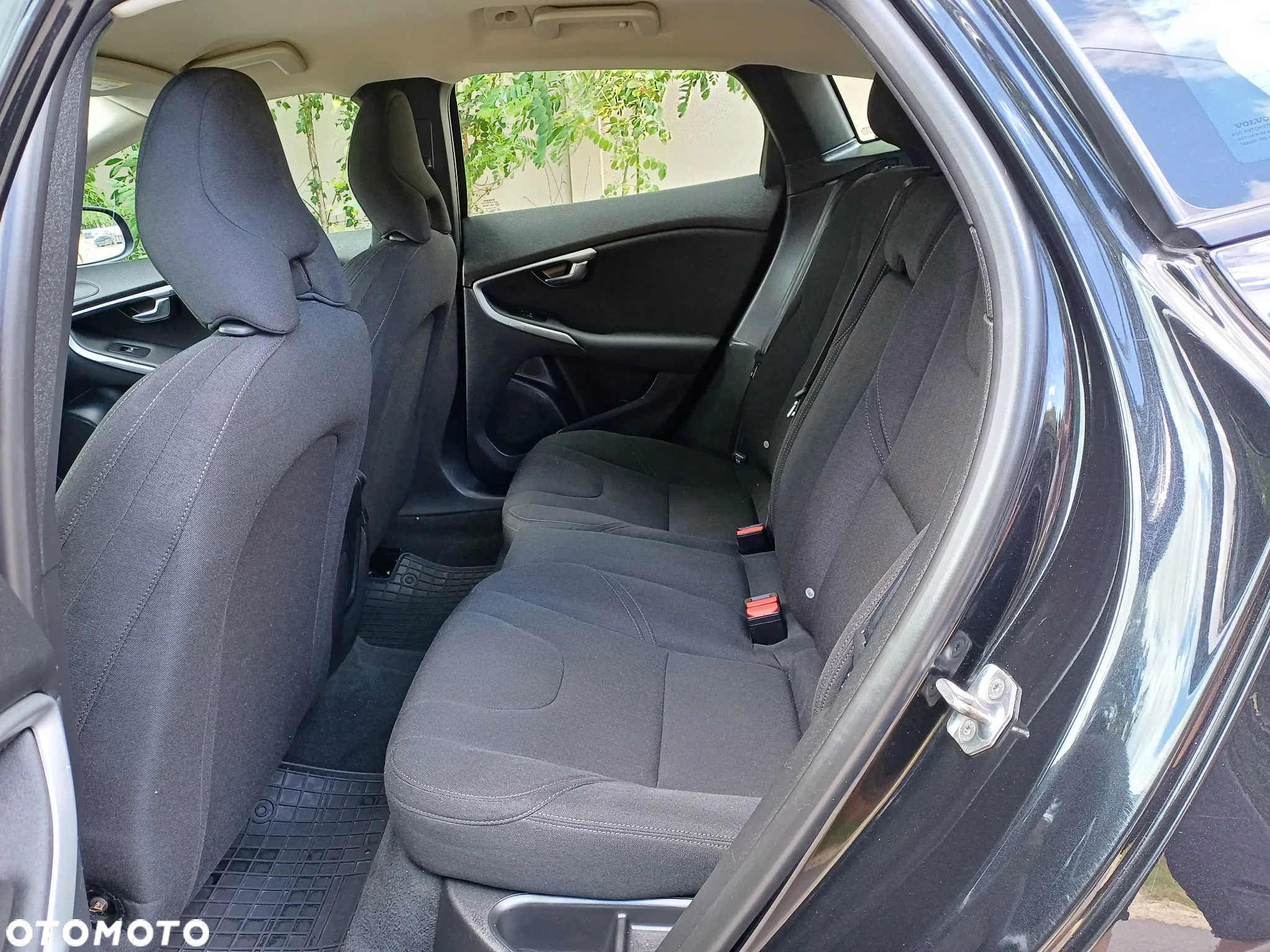 Volvo V40 D4 Drive-E Momentum - 22
