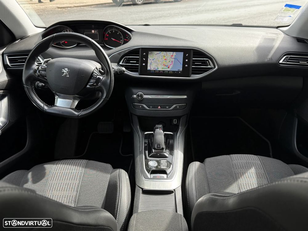 Peugeot 308 1.5 BlueHDi Allure EAT8 - 5