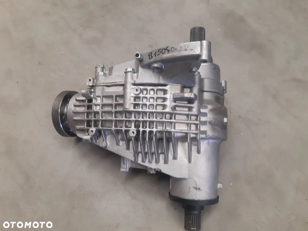 REDUKTOR PRZEKŁADNIA KĄTOWA SKRZYNIA ROZDZIELCZA VW T6 4X4 0AX409053B - 4