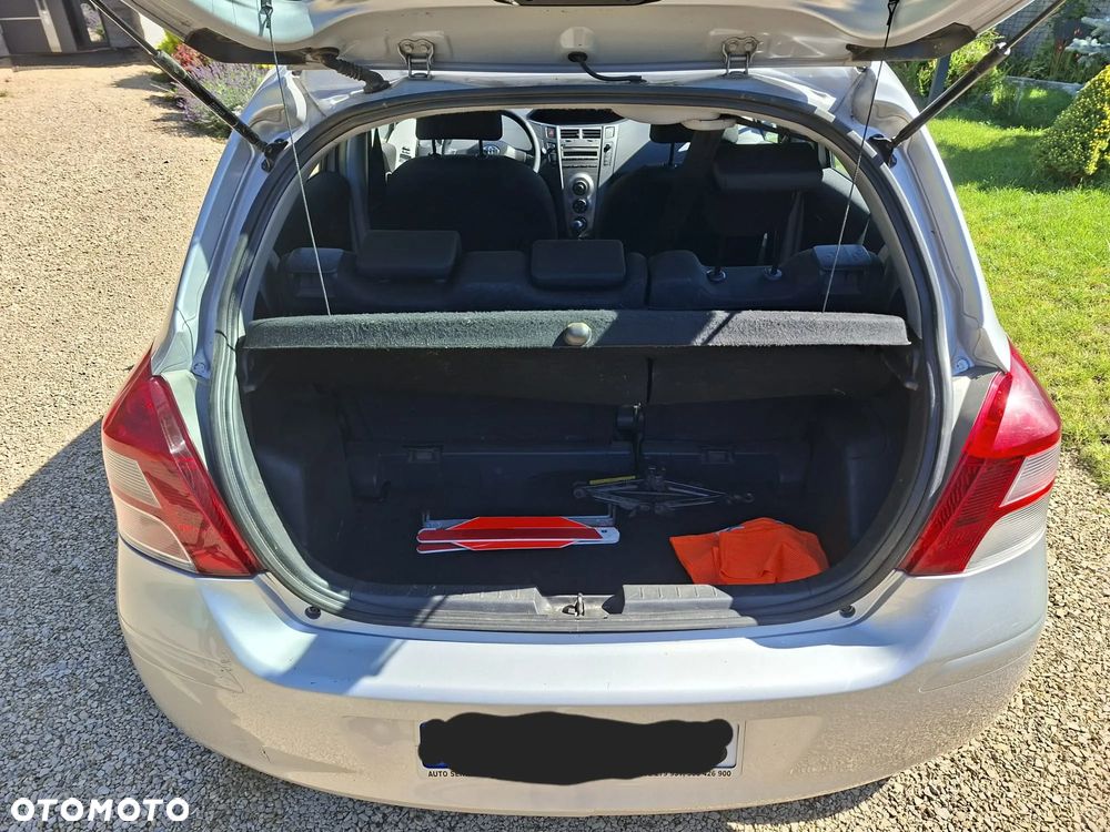 Toyota Yaris 1.33 Prestige - 7
