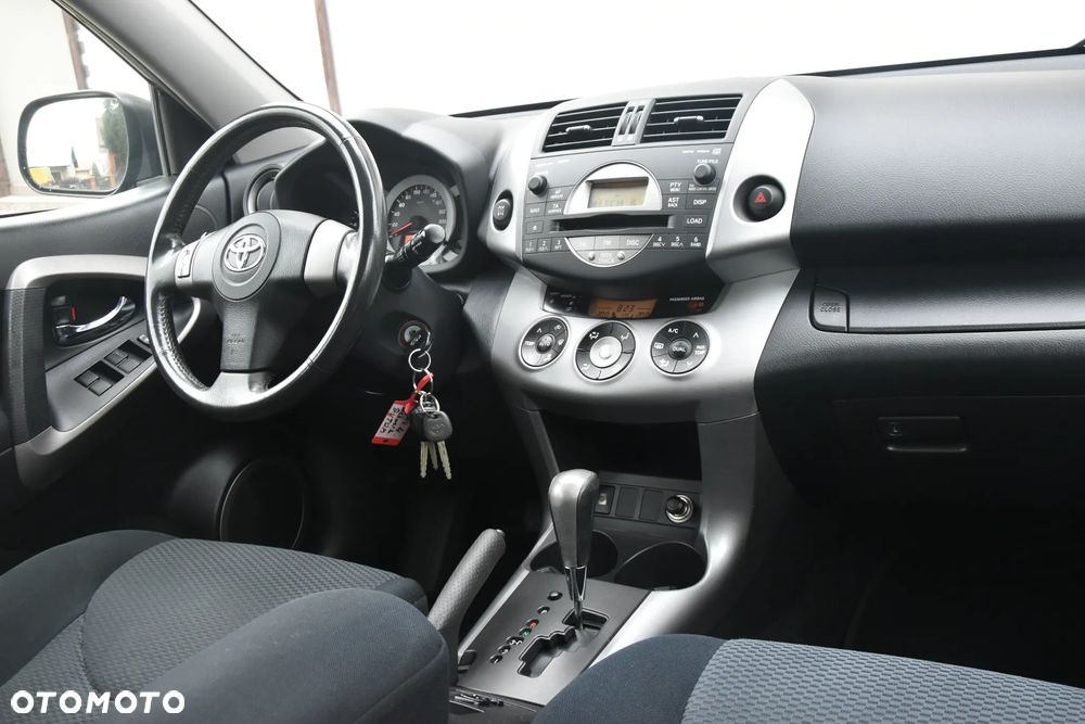 Toyota RAV4 2.0 4x4 Automatik Sol - 21