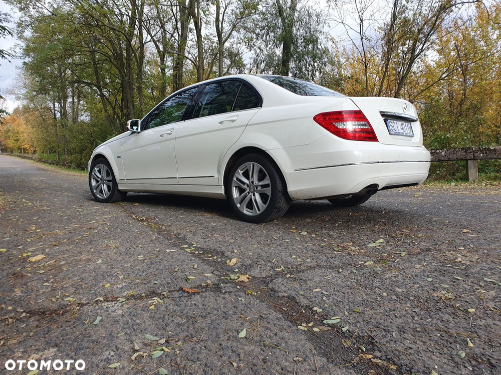 Mercedes-Benz Klasa C 200 CDI 7G-TRONIC Avantgarde Edition - 27