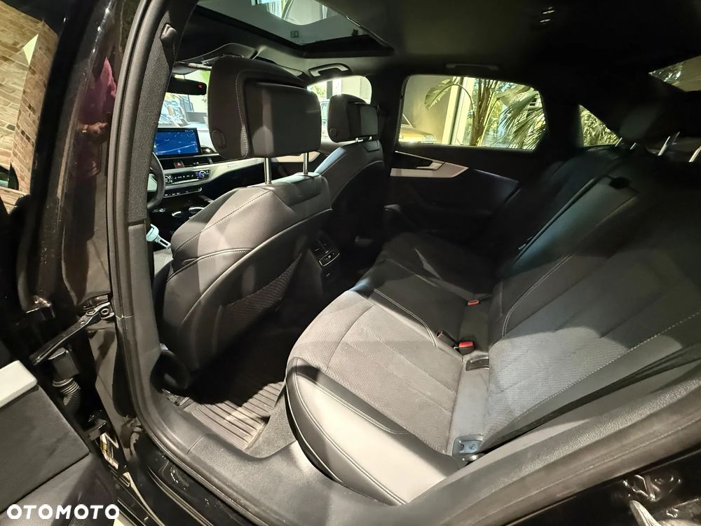 Audi A4 Limousine 45 TFSI quattro S tronic S line - 16