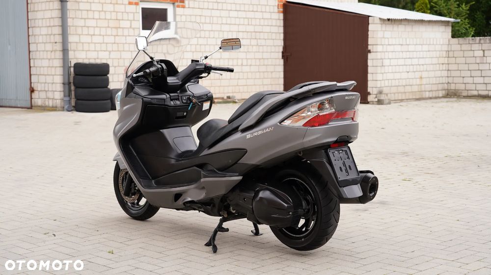 Suzuki Burgman - 9