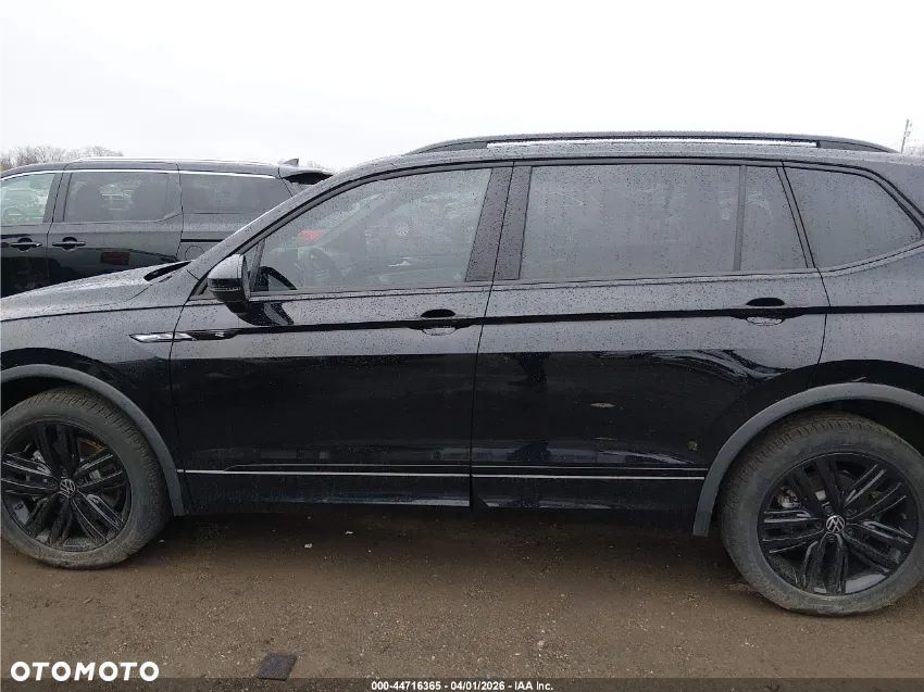 Volkswagen Tiguan 2.0 TSI 4Mot IQ Drive DSG - 4