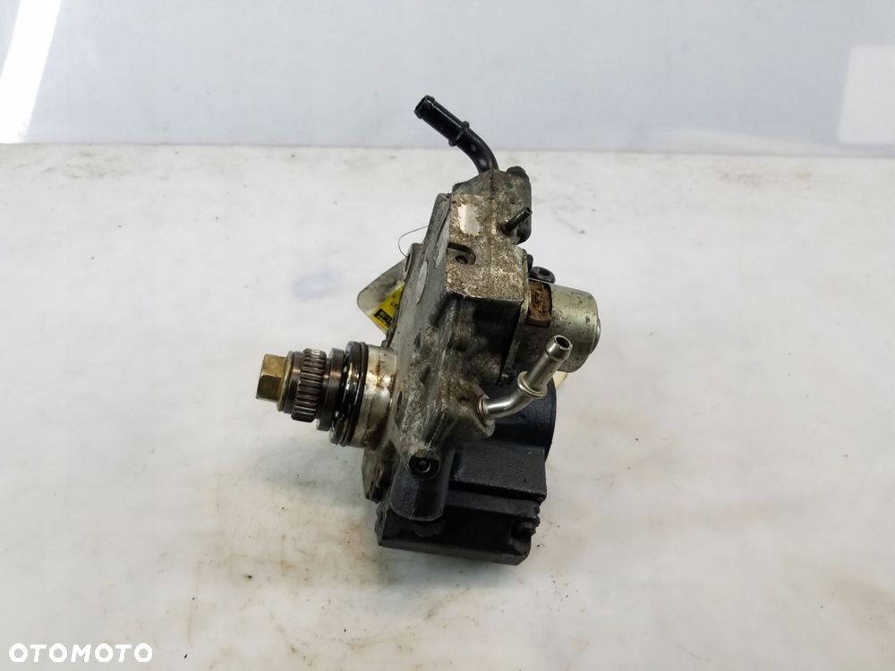 pompa wtryskowa mercedes-benz c-klasa w205 2.2 cdi a6510703301 - 1