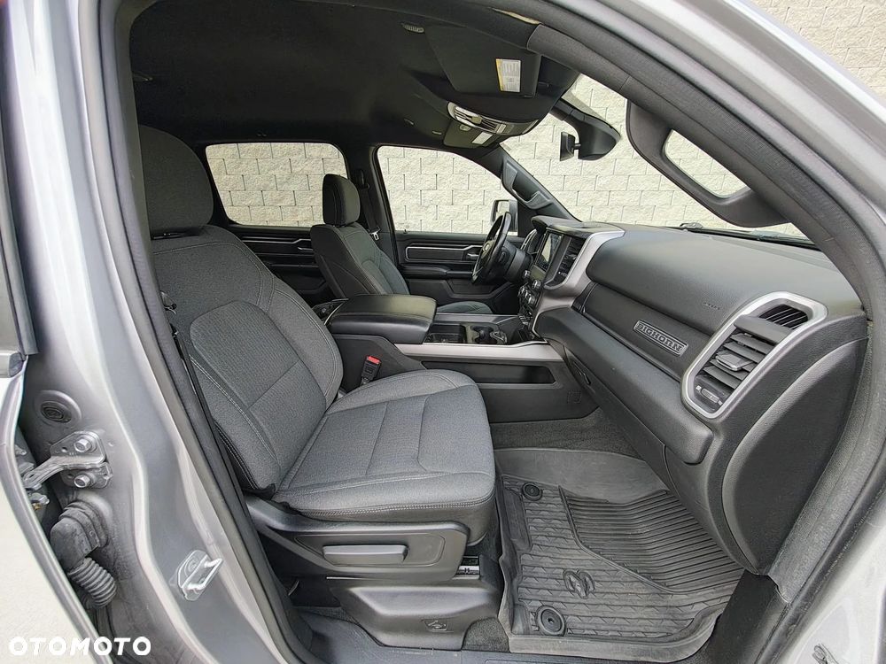 RAM 1500 5.7 Crew Cab Bighorn - 12