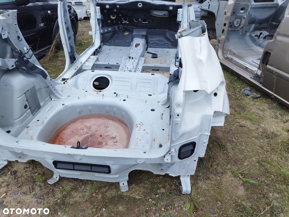 BŁOTNIK TYŁ PRAWY ĆWIARTKA JEEP AVENGER  BIAŁY 934 - 3